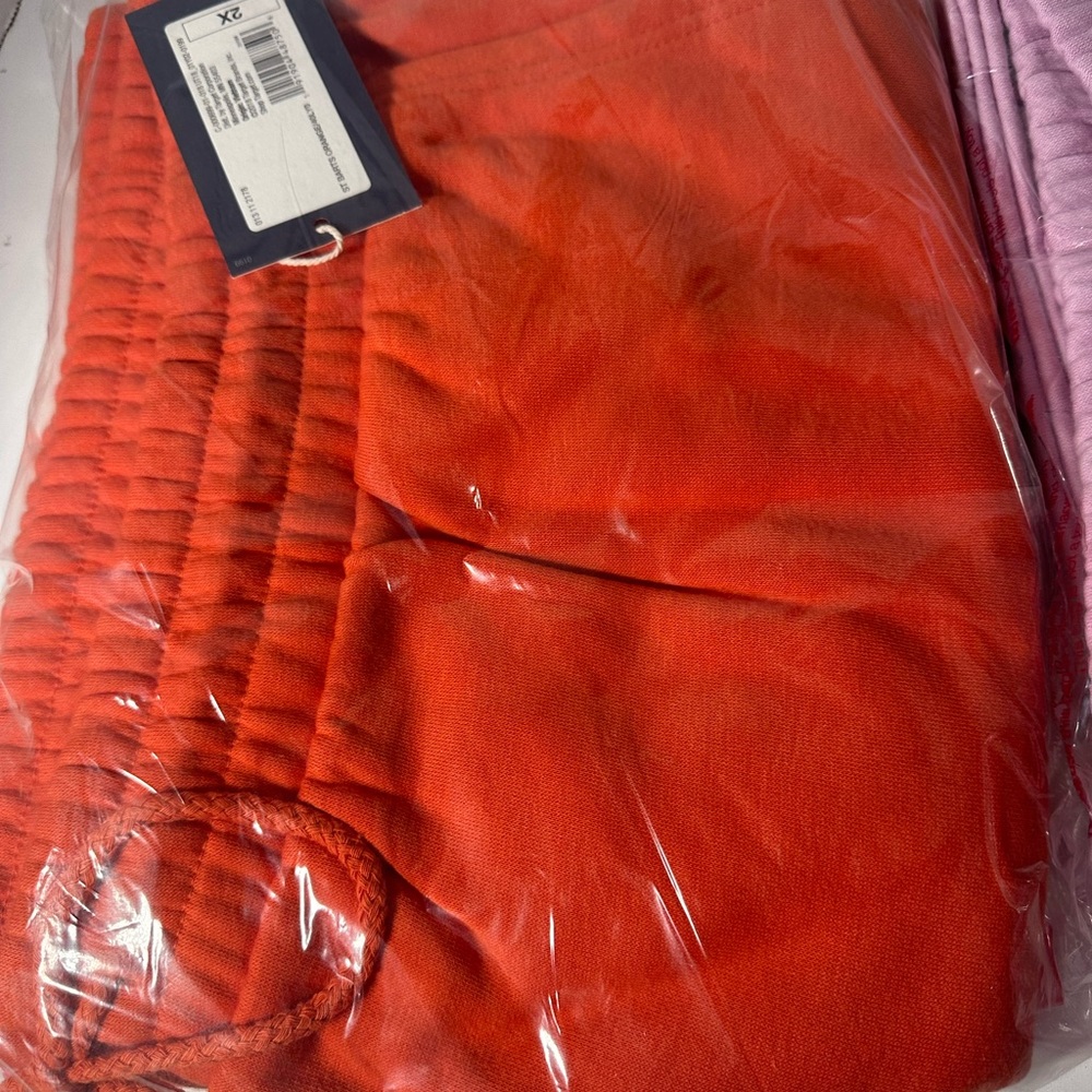 Universal Thread Goods Co. sweat shorts with draw strings.